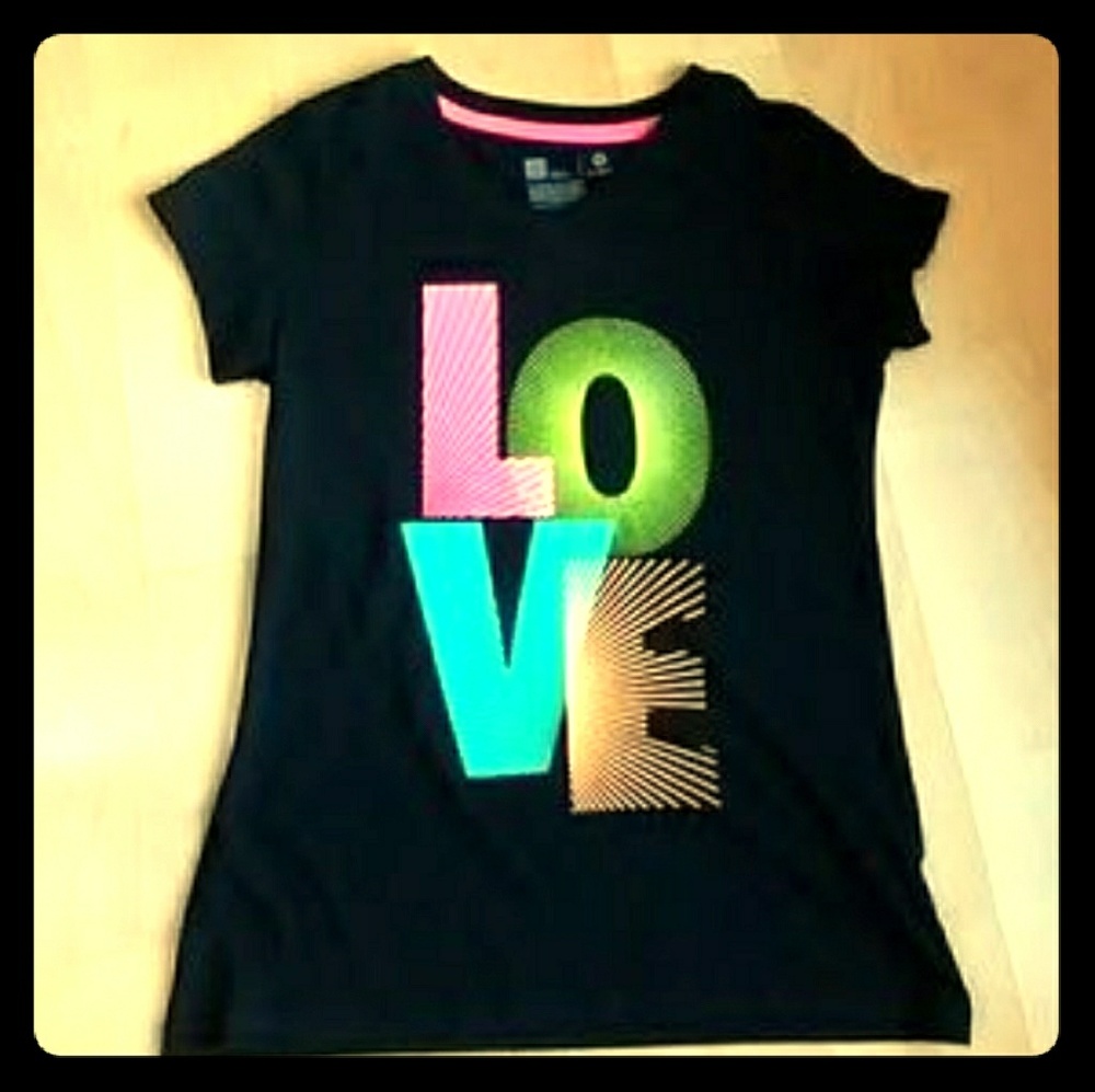* NWOT * XERSION  Athletic T Shirt